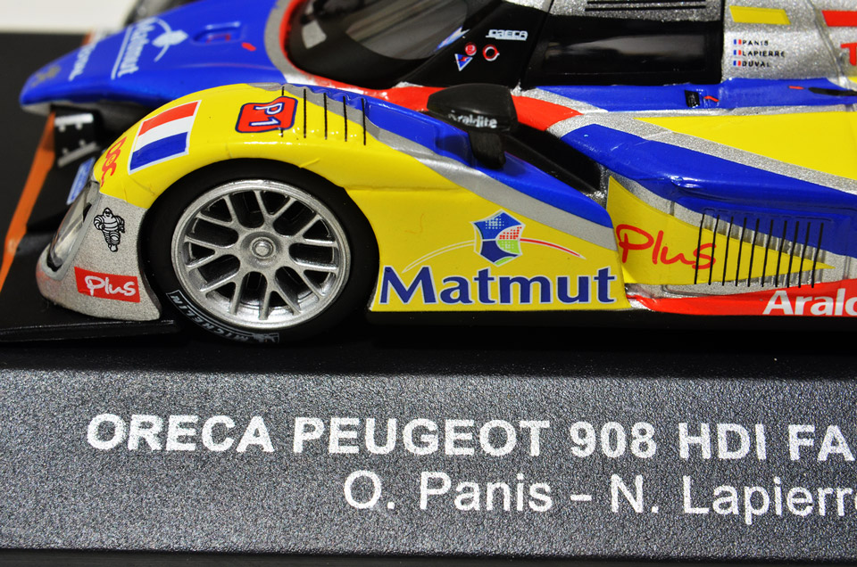 LOÏC DUVAL, NICOLAS LAPIERRE, OLIVIER PANIS 2010 TEAM ORECA MATMUT PEUGEOT 908 HDI FAP 1:43